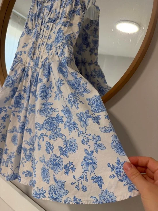 Trixxi White Dress with Blue Floral Print - Picture 2 of 9